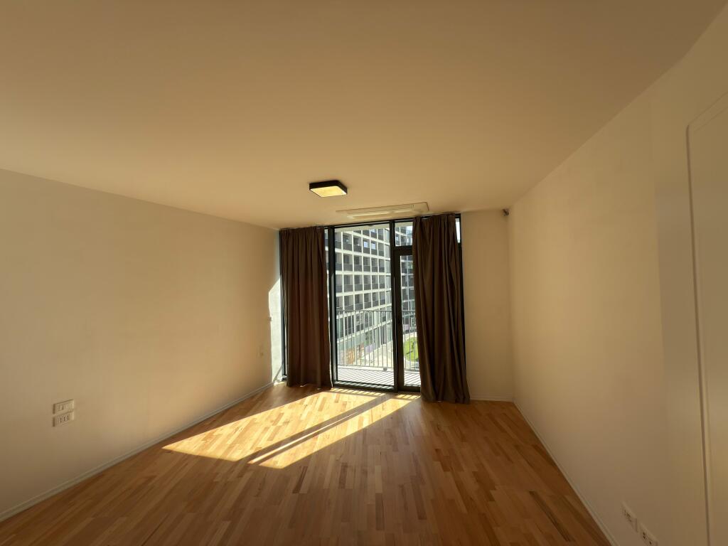 BUSINESS PREMISES FOR RENT - LAKE VIEW RESIDENCE