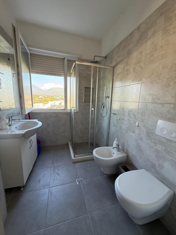 APARTMENT FOR RENT 1+1 BEHIND HOTEL RADISON DRY LAKE