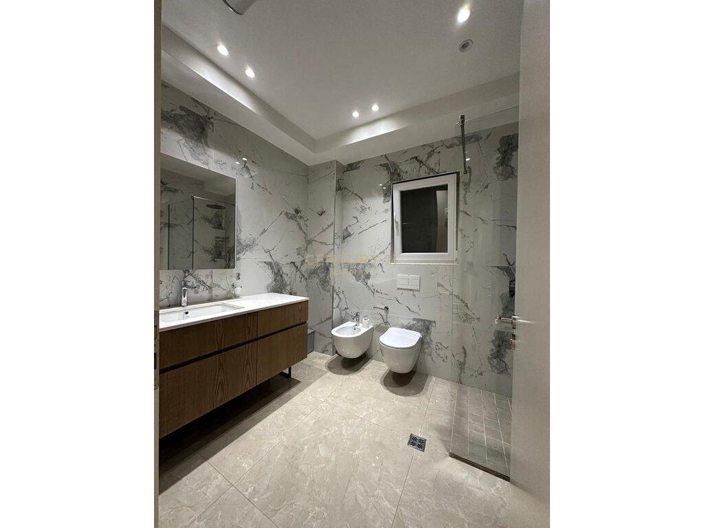 Affitto, Appartamento 2+1 a Myslym Shyr – 900 €/Mese