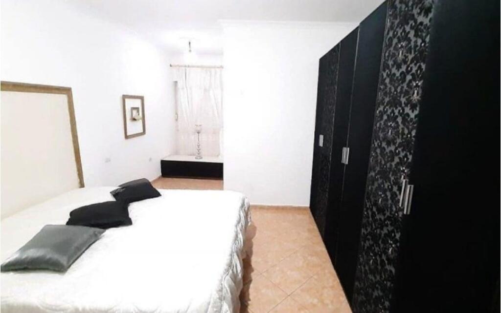 APARTAMENT ME QIRA 2+1+2- ZOGU I ZI
