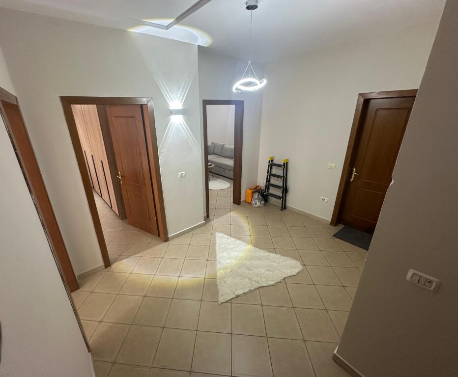 Jepet me Qira Apartament 2+1 – Don Bosko, pranë “Bujtina e Gjelit”