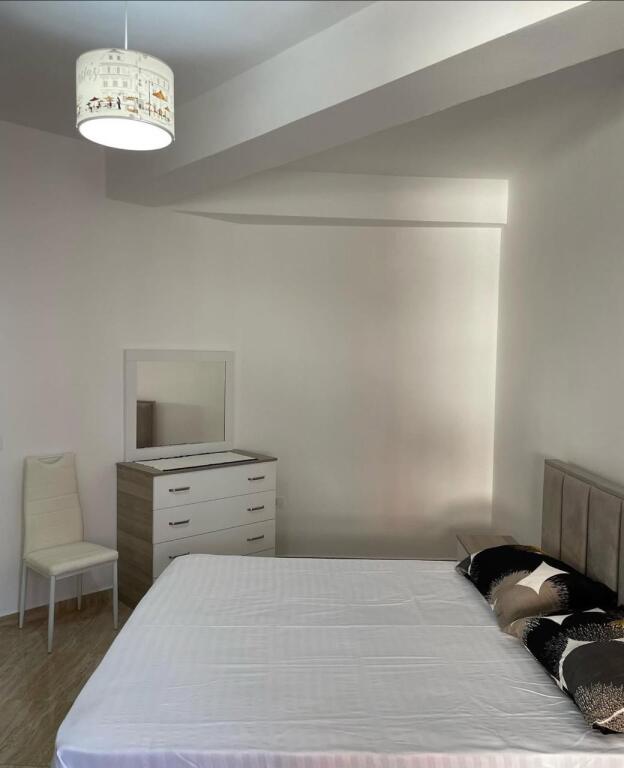 Apartment 1+1 for rent at Unaza e Re!