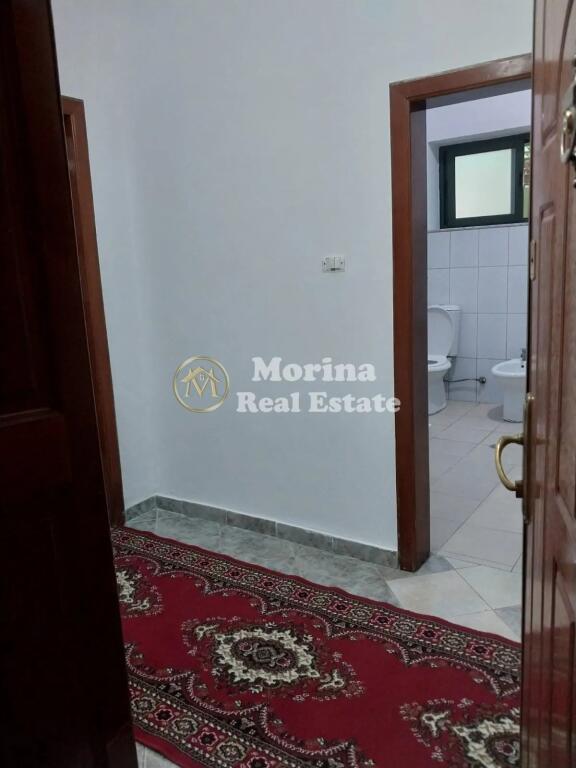 Shitet Garsionere, te Rruga e Dibres, prane QSUT, Cmimi 70000 Euro.