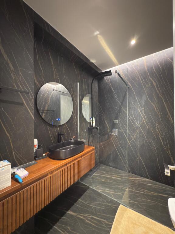 ✨APARTAMENT 2+1+2+POST PARKIMI ME QIRA ~ ISH-FUSHA E AVIACIONIT.  