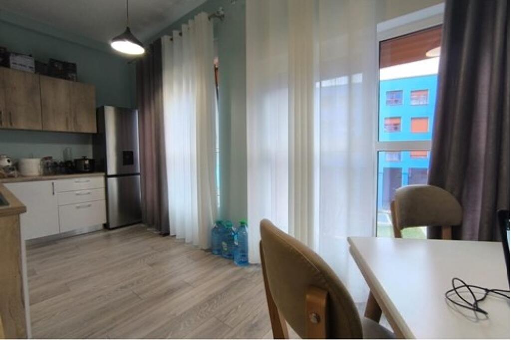 Shitet Apartament 2+1 tek Kompleksi Mangalem