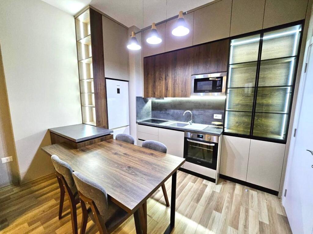 For Rent: 1+1📍Square 21 (Kavaja St.) - 690€ - 75m² - Furnished by Architect✨