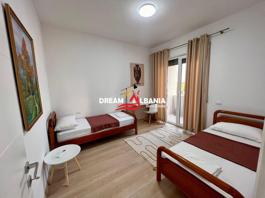 Jepet me qera apartament 2+1+2 ne rrugen Aleksander Moisiu, prane Klanit (ID 42215039)
