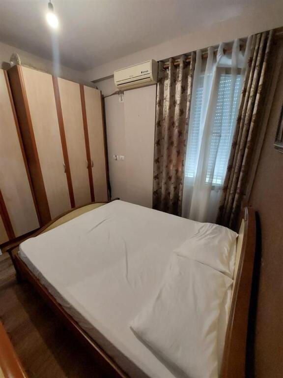SHITET APARTAMENT 2+1 KINOSTUDIO 140.000 EURO