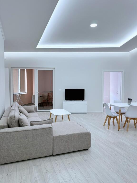Apartament 1+1 me aredim bashkekohor me qera