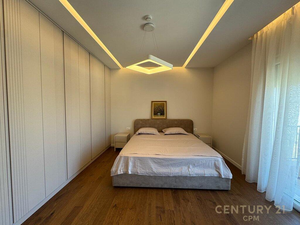 🏡 VILLA MODERNA SU 3 PIANI IN AFFITTO – COLLINA VERDE, VICINO A TEG