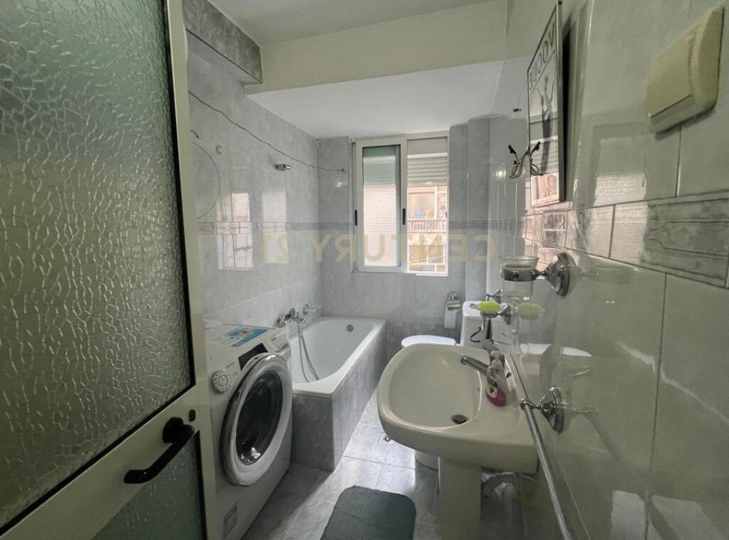 Apartment for rent 1+1 , 21 Dhjetori