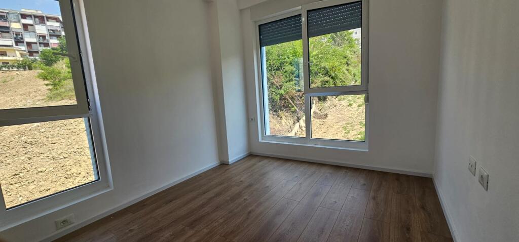 Shitet super apartament 1+1 - Rezidenca OxA, Fresk