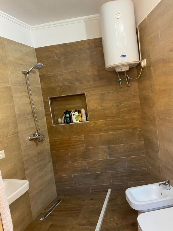 APPARTAMENTO IN AFFITTO 1+1 LAGO ASCIUTTO 40.000 LEKE
