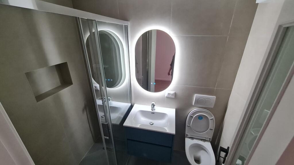 Jepet me QIRA për ZYRA apartament 3+1 tek Conad në BLLOK