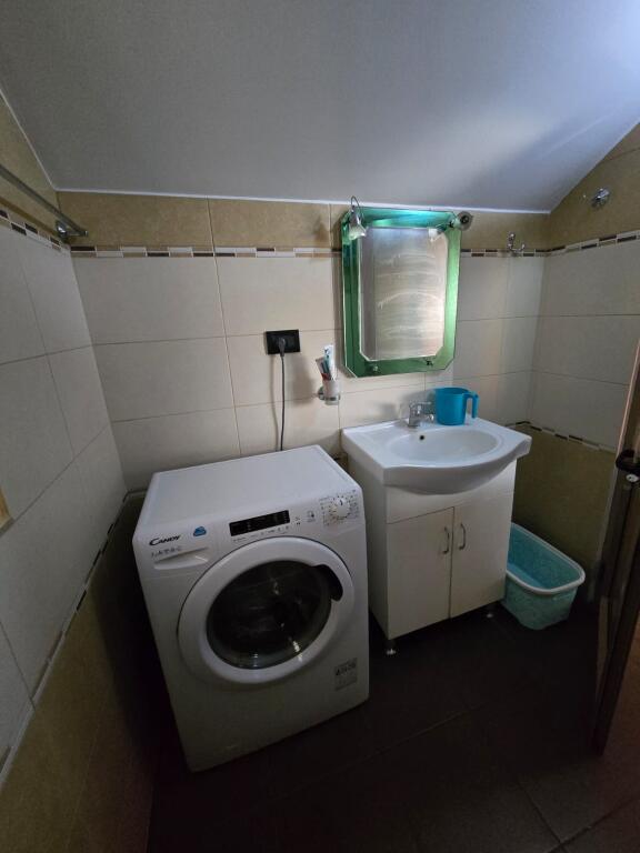Apartament me qera 1+1 rruga Durresit