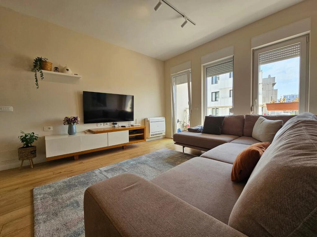 Apartament 2 +1 me qira te Magnet, 21 Dhjetori
