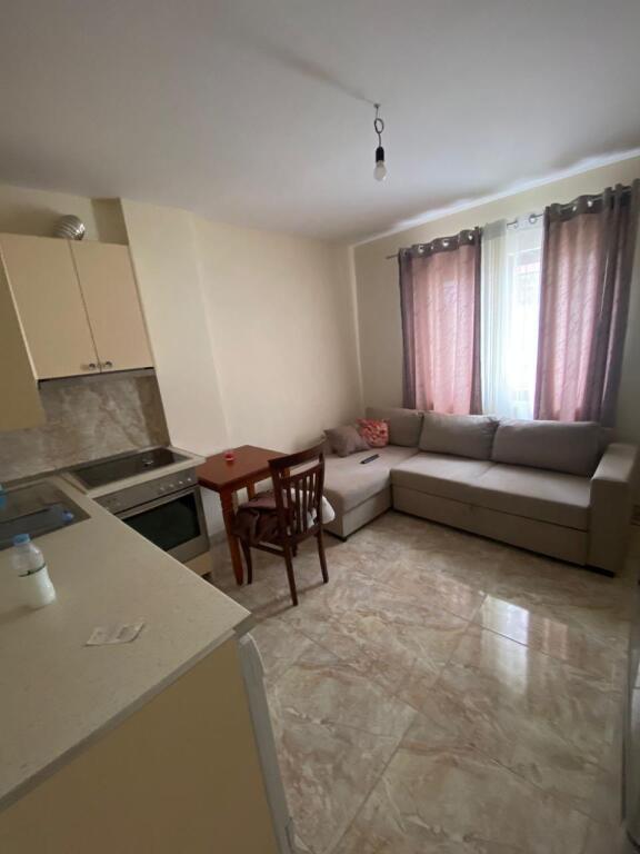 Jepet me qera apartament 1+1