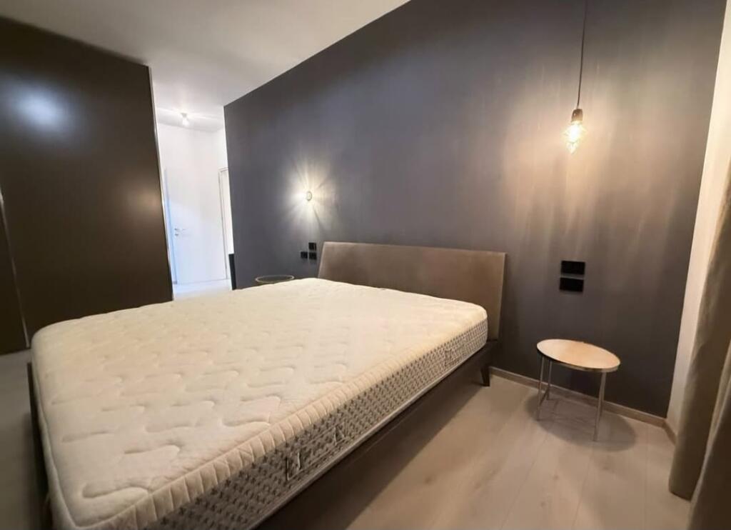 KOPSHTI ZOOLOGJIK Shesim apartament me 2 garazhde 2+1