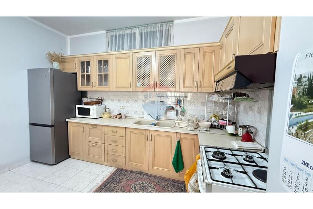 3+1 apartment for rent at 21-Dhjetori!