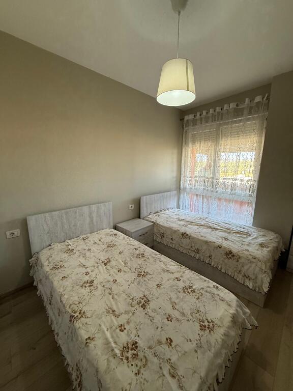 APARTMENT FOR RENT 1+1 BEHIND HOTEL RADISON DRY LAKE