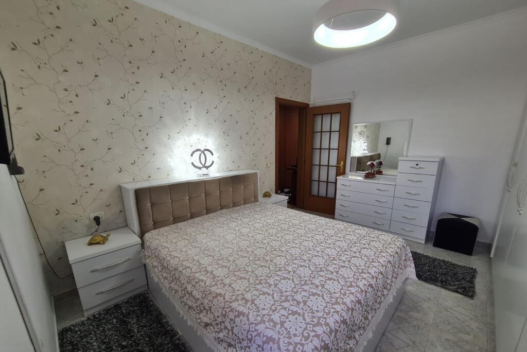 Apartment 1+1 for rent, Kongresi i Manastirit street (opposite Cajupi school) 550 thousand lek