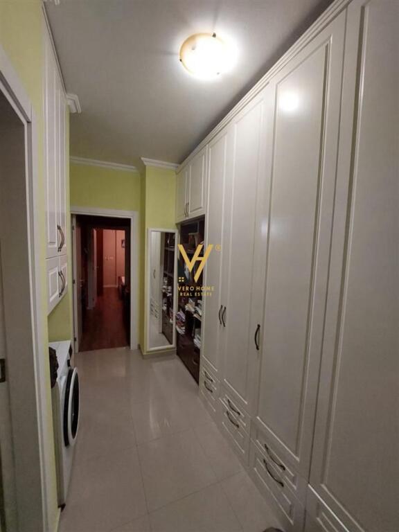 SHITET APARTAMENT 1+1+BLK NE KINOSTUDIO 140.000 EURO
