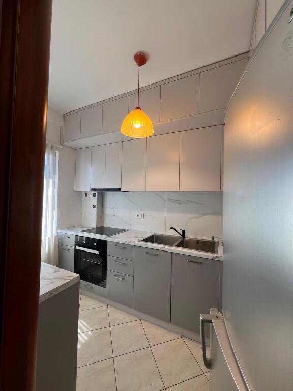 🏠 Affittasi appartamento 2+1+2+posto auto 📍 Palazzo con freccia 🏢 6° piano, con ascensore 💶 700 €/mese
