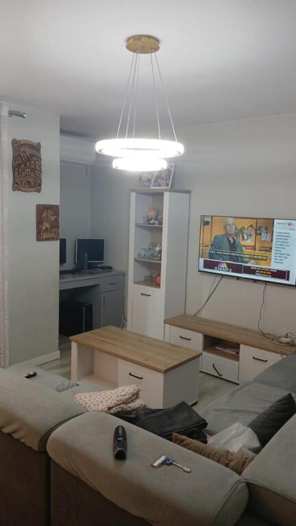 Appartamento 2+1 in affitto in Via Irfan Tomini!