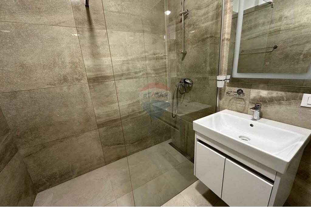 apartment for rent 1+1 empty, in delijorgj