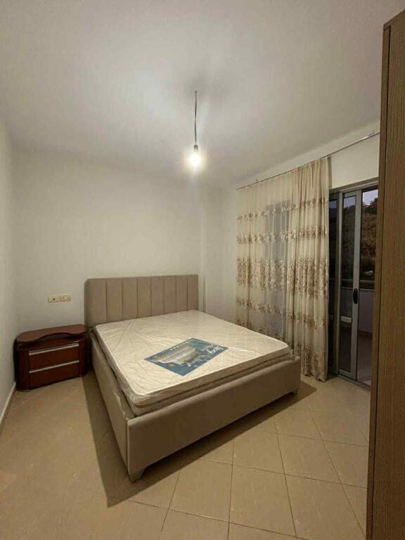 For rent 1+1 fresku 38,000 leke