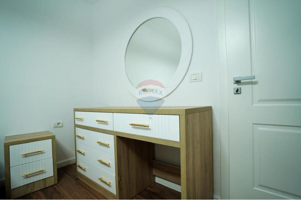 QIRA, APARTAMENT 1+1, ISH HOTEL DIPLOMAT!