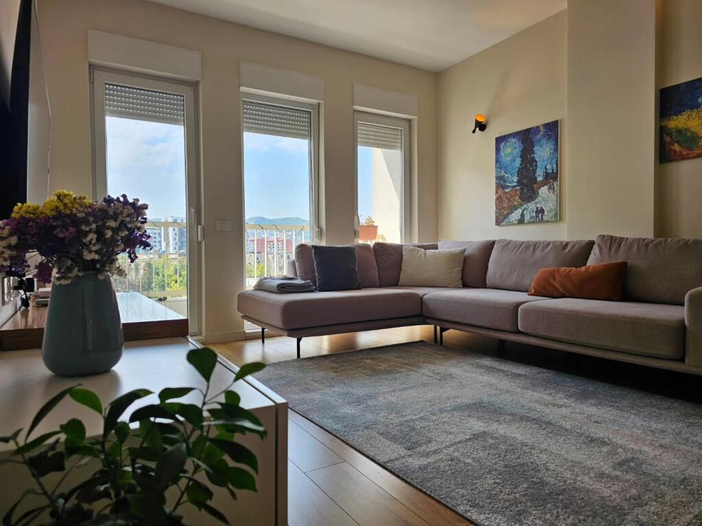 Apartament 2 +1 me qira te Magnet, 21 Dhjetori