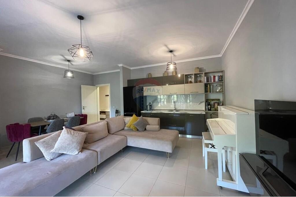 Apartament 2+1 per qira ne Shkoze !