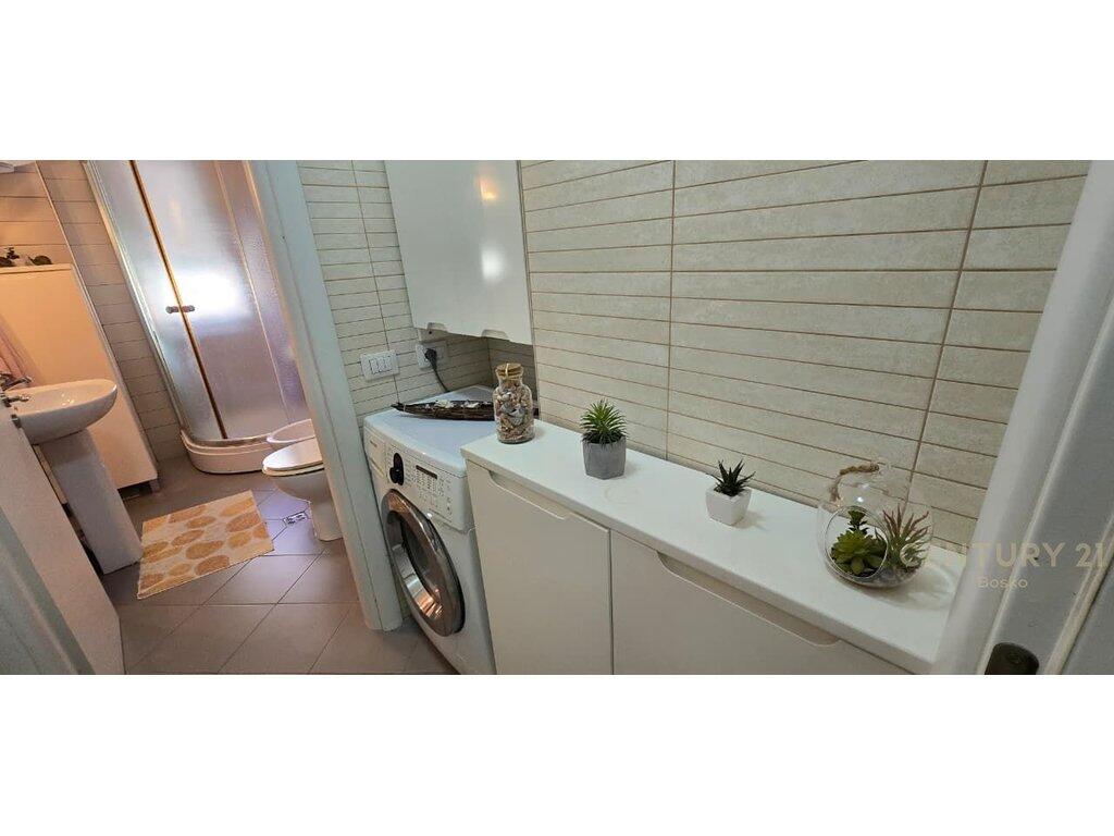 SHESIM APARTAMENT 2+1+2+ POST PARKIMI TEK KOMPLEKSI MAGNET!