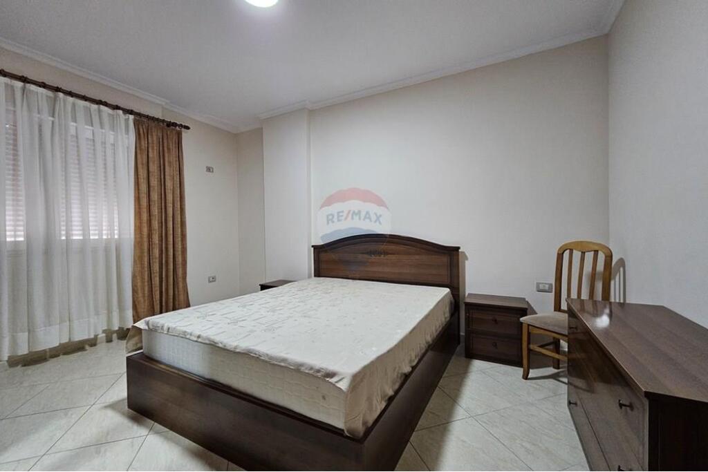 Apartament 1+1 me qira tek Rruga Siri Kodra !