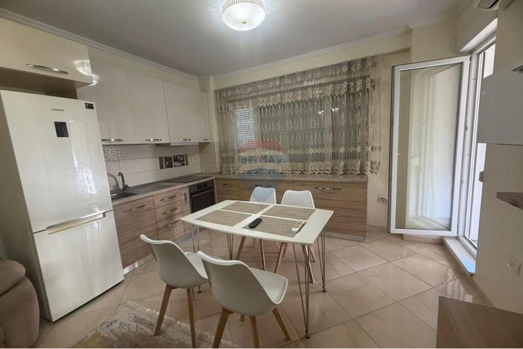 APARTAMENT 1+1 PER QERA TE KOMPLEKSI KONTAKT