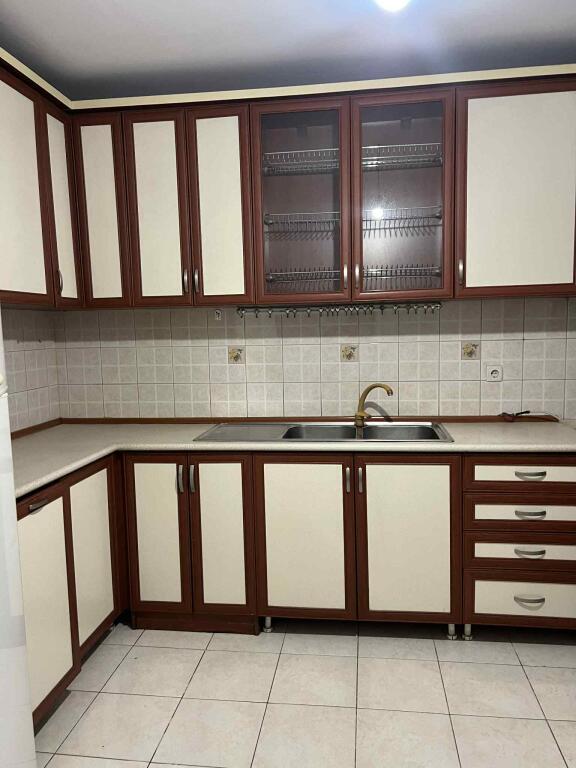 FOR RENT 2+1+2 LAPRAKE  60,000 LEKE