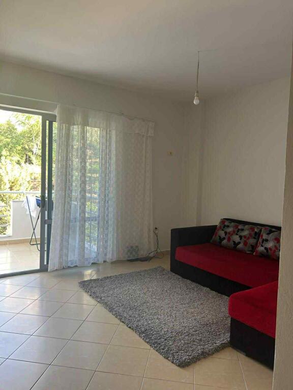 For rent 1+1 fresku 38,000 leke