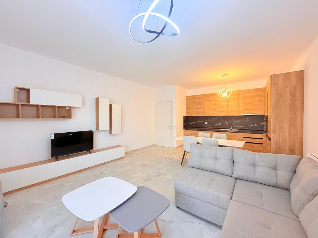 Apartament 2+1+2 me qera OASIS REZIDENC