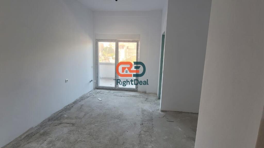 Tek Ali Demi, Shitet Apartament 2+1+2 Me Planimetri Dhe Vendndodhje Perfekte !!