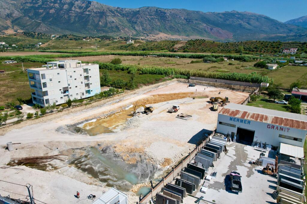 Apartament Per Shitje Tek One Oricum Bay