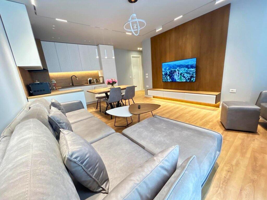 Jepet me Qira Apartament 1+1 + Post Parkimi në Qendër