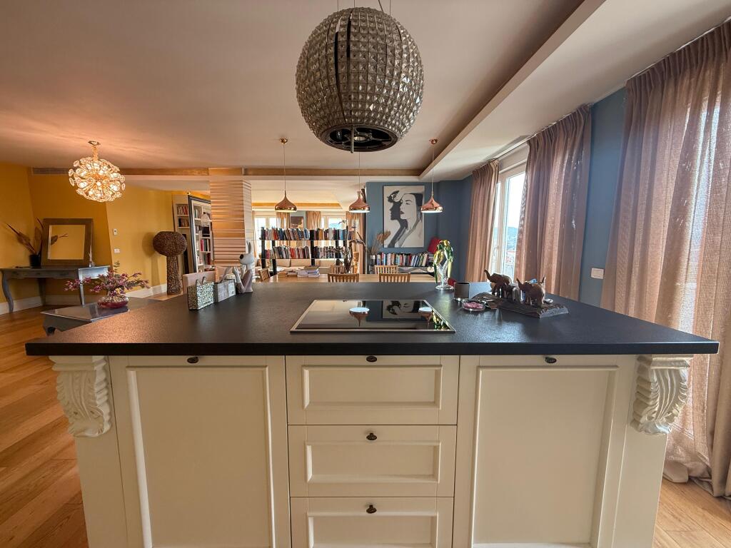 Super Penthouse in vendita!
