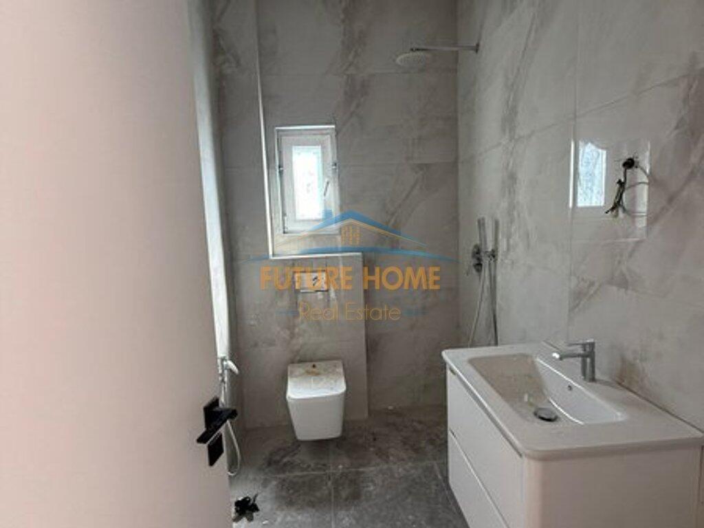 Shitet, Apartament 1+1, Ali Dem, Tiranë.
