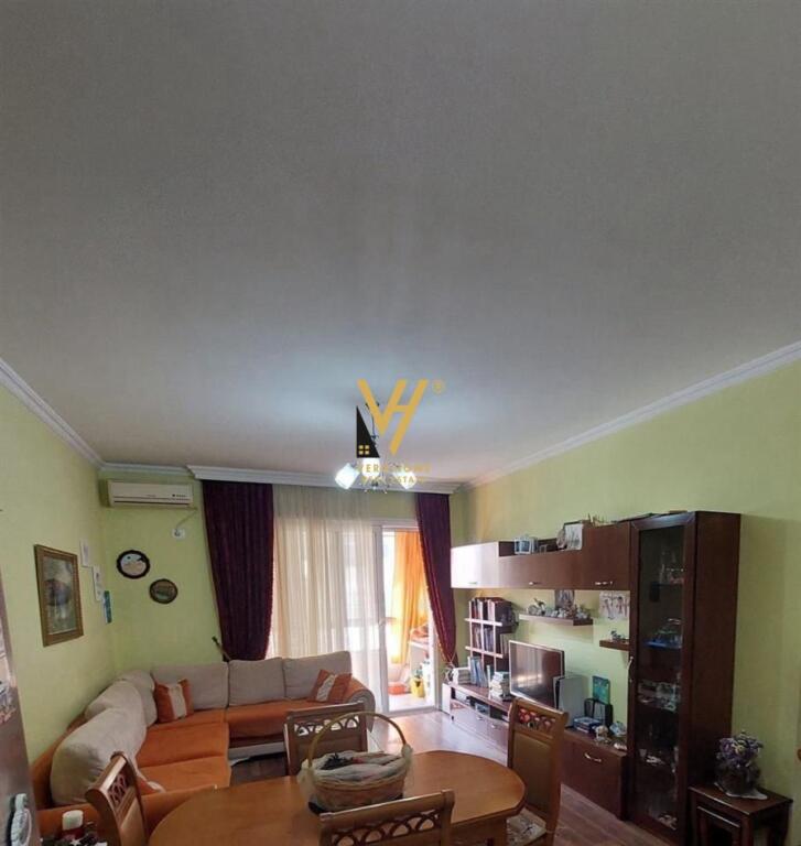 SHITET APARTAMENT 1+1+BLK NE KINOSTUDIO 140.000 EURO