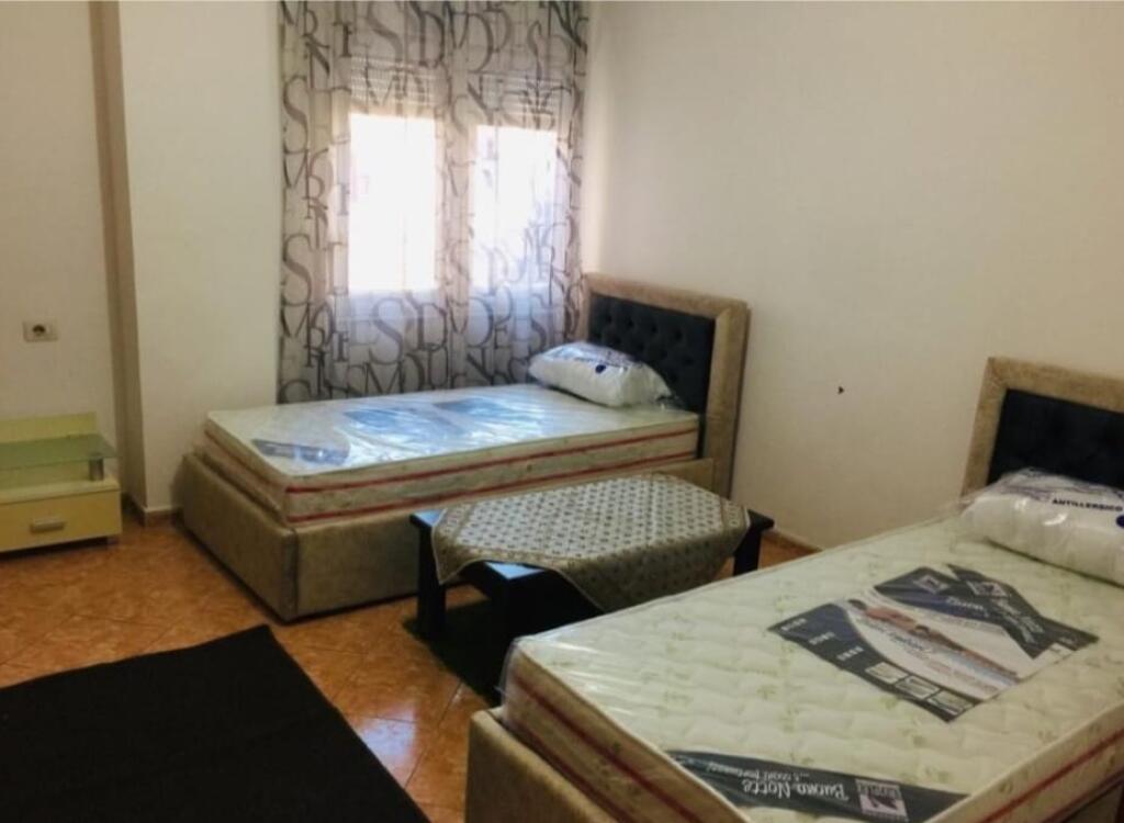 APARTAMENT ME QIRA 2+1+2- ZOGU I ZI