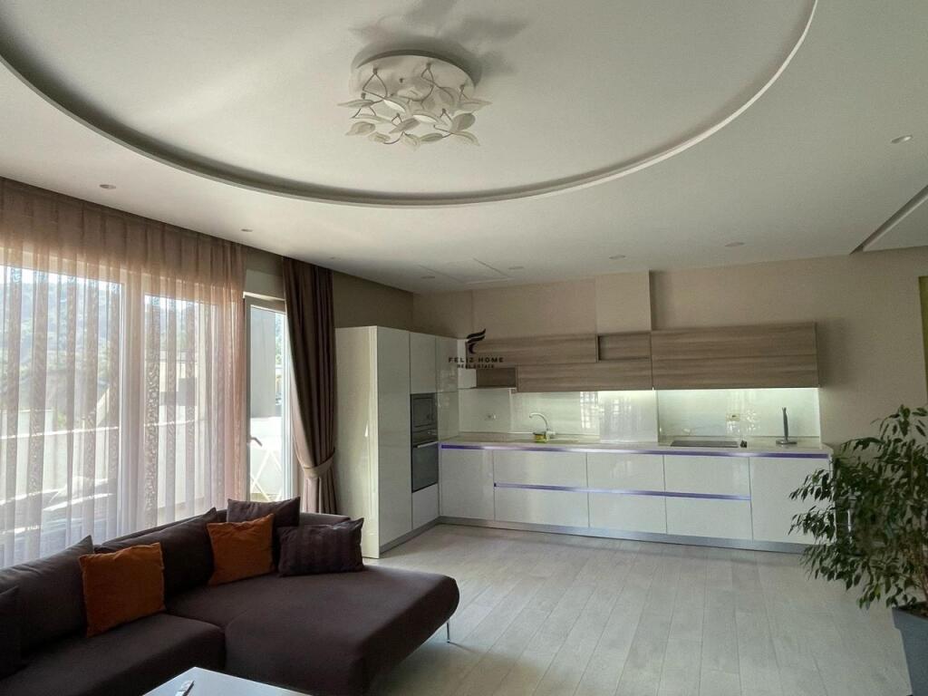 APARTAMENT ME QERA 3+1 LIQENI THATE 1.300 EURO