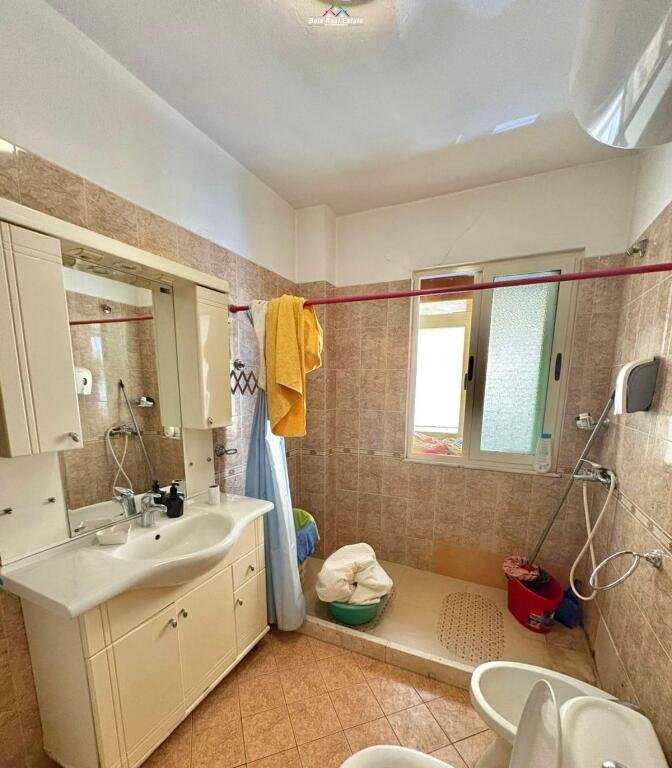 Appartamento in affitto 1+1 vicino al Complesso Square 21 (ID B2101240) Tirana