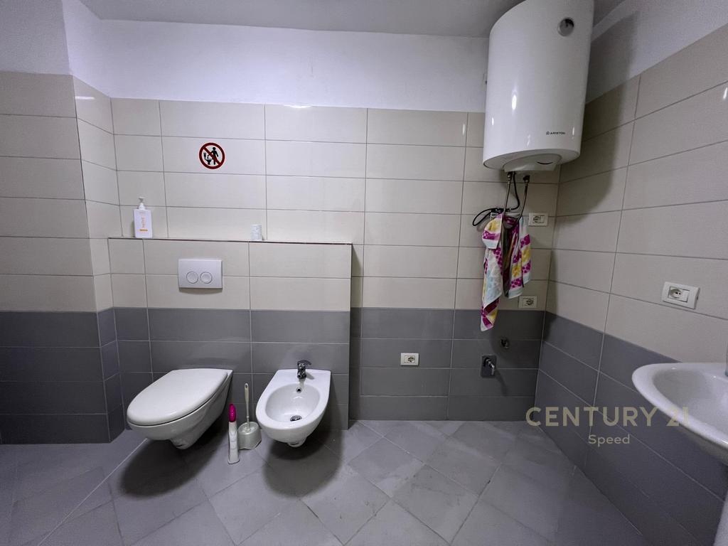 🏢 Business Premises for Rent – at 9-Katëshet, Barrikadave Street