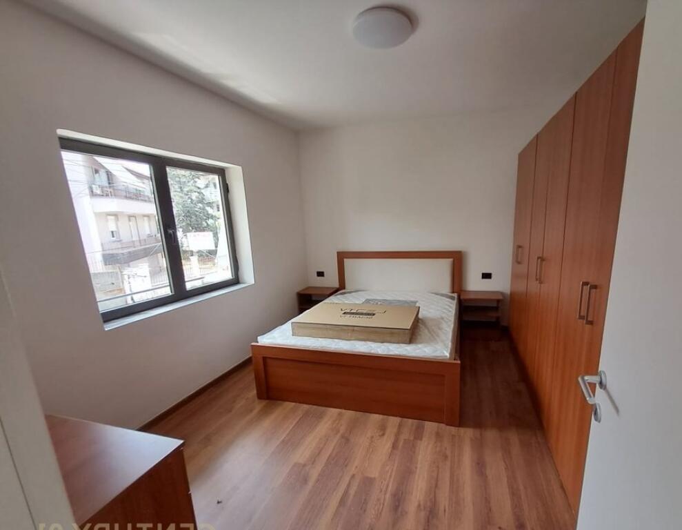 Jepet me qira apartament 2+1 prane ish Stacionit fundit te Tiranes Re